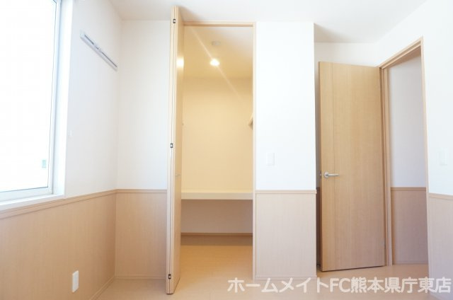 上益城郡益城町大字広崎のアパートの収納