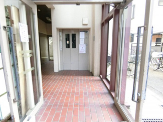 【エントランス】