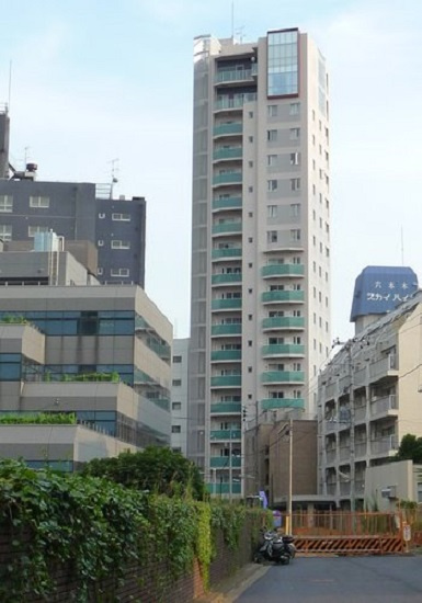 港区六本木３丁目の賃貸マンションの外観