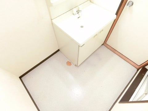 山本マンションの洗面所