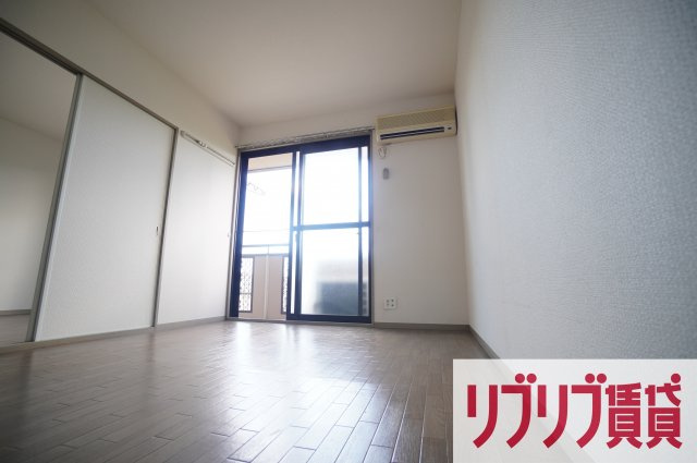フェニックス Cの洋室