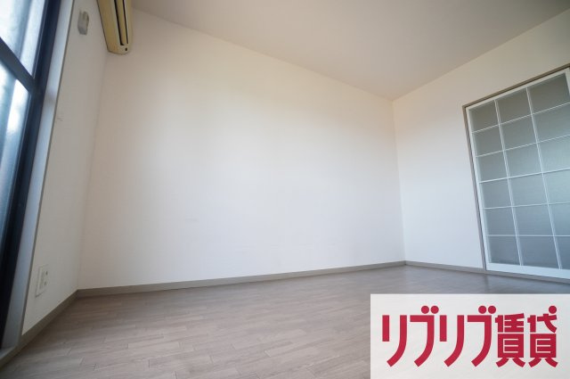 フェニックス Cの洋室