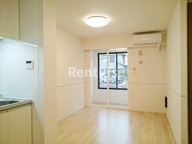 メゾン　カルムⅠの居間・リビング