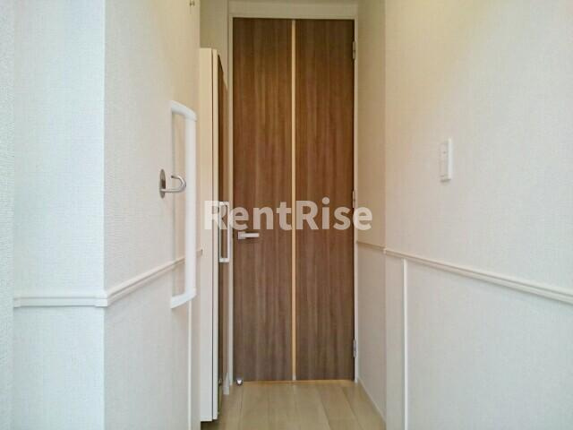 メゾン　カルムⅠの玄関