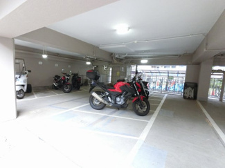 【その他共用部分】 | バイク置場です。