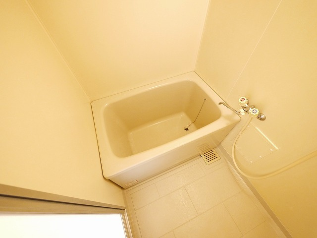 ヴィラージュ島田の浴室|お風呂で日々の疲れを落としましょう