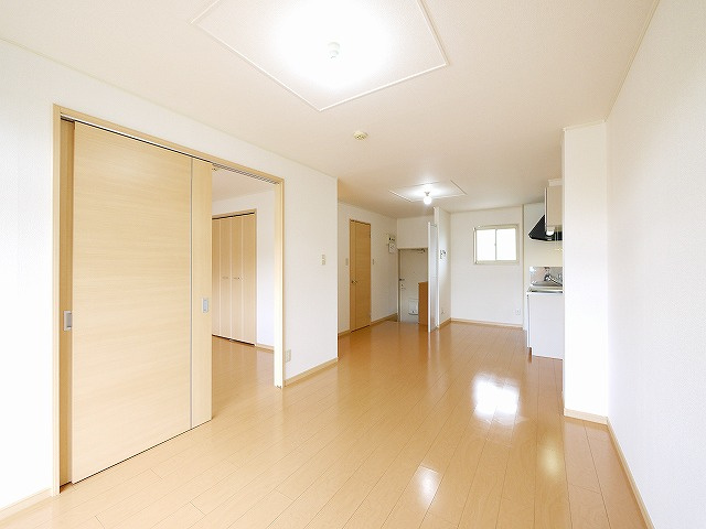 ヴィラージュ島田の居間・リビング|使いやすいリビングです