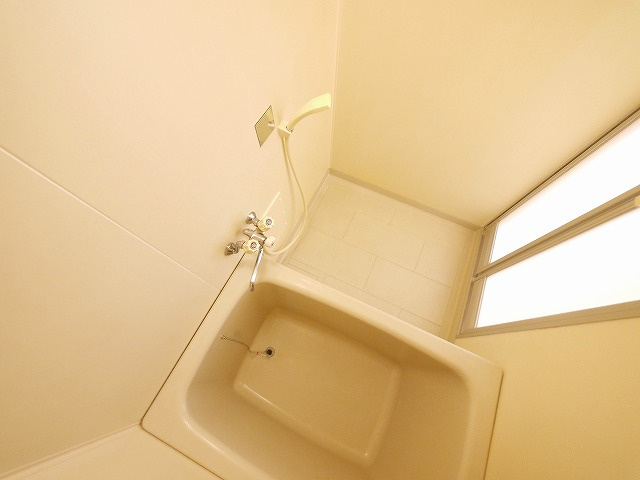 ヴィラージュ島田の浴室|ゆったり過ごせるお風呂です