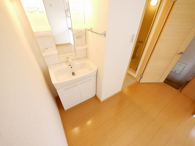 ヴィラージュ島田の独立洗面台|独立洗面化粧台が付いています