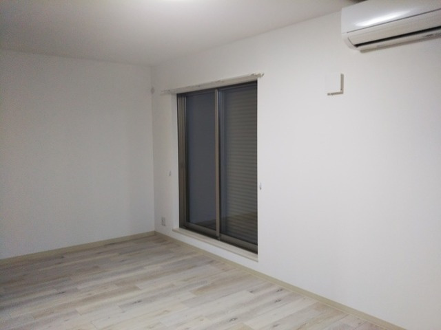 泉大津市上之町のハイツの居間・リビング|こちらの居間で趣味の時間をお楽しみください