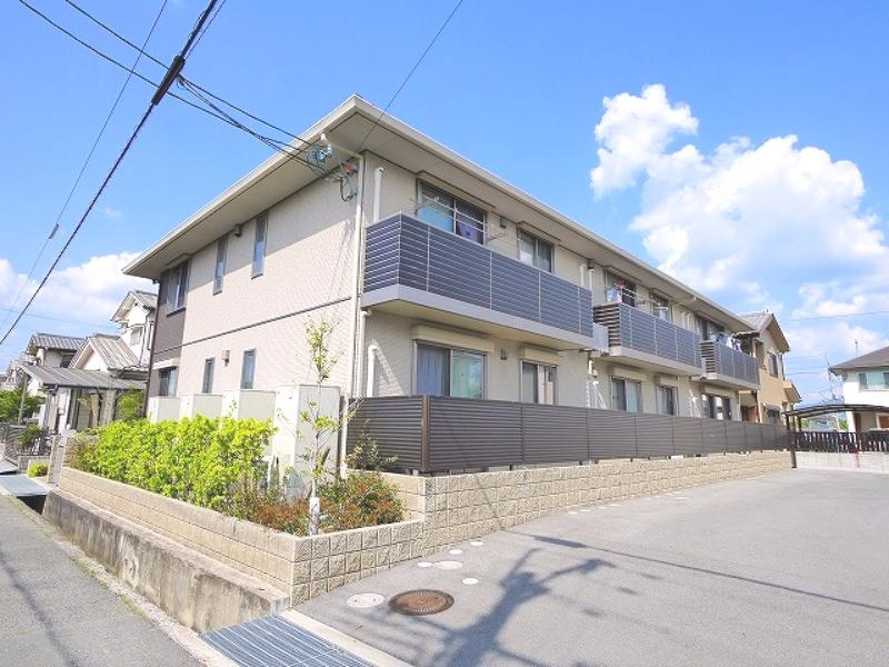 ヴィクトワール（四条大路）の外観