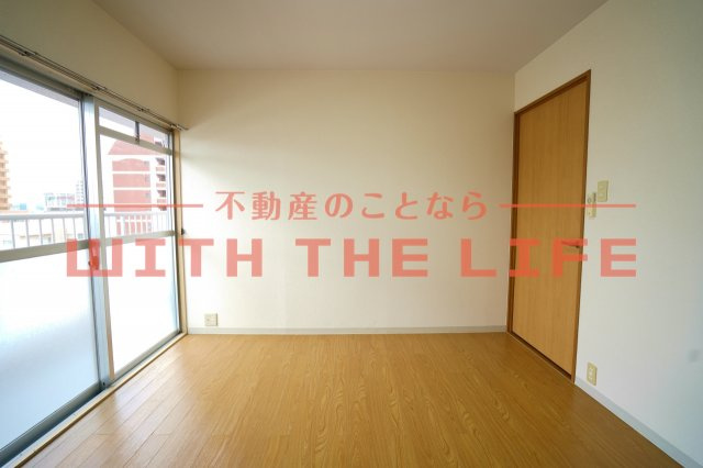 鎮西産業ビル【キャッシュバック対象物件】の洋室|ゆったりした洋室です