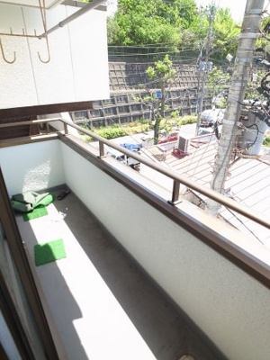 【バルコニー】 | 伊東ビル（道場南） | 日当たりサンサンバルコニー