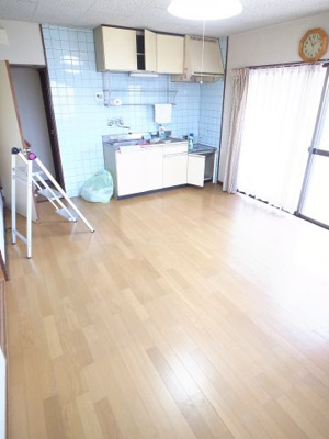 【居間・リビング】 | 伊東ビル（道場南） | リフォーム後が楽しみですね☆