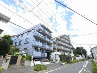 【外観】 | 総戸数１６戸、１９９８年３月築、管理人は日勤勤務につき管理体制良好です♪