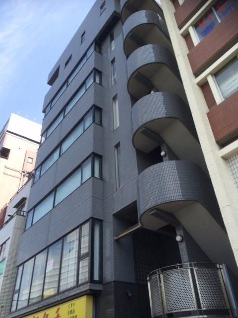 両国イーストの外観