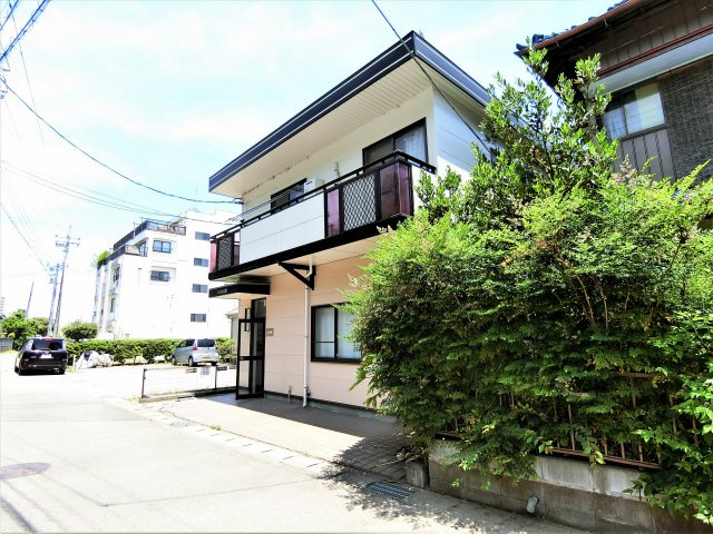 エルム大網の外観