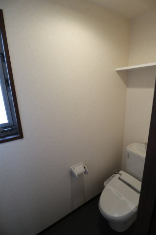 アザレアのトイレ