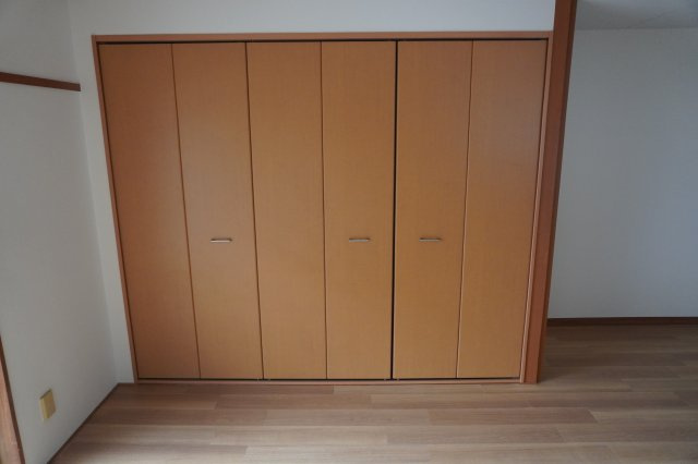 仲介手数料0！！G1ビル牧の里の収納