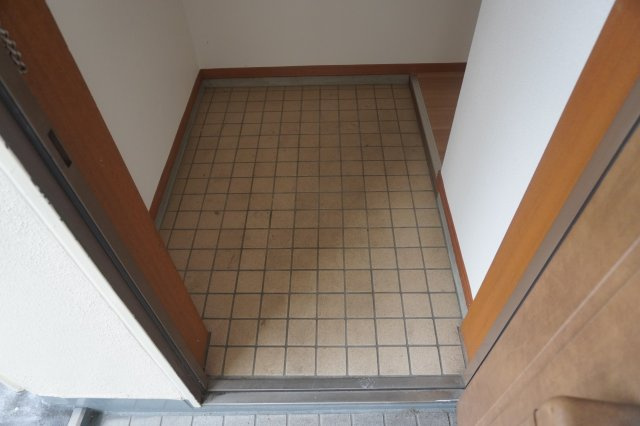 仲介手数料0！！G1ビル牧の里の玄関