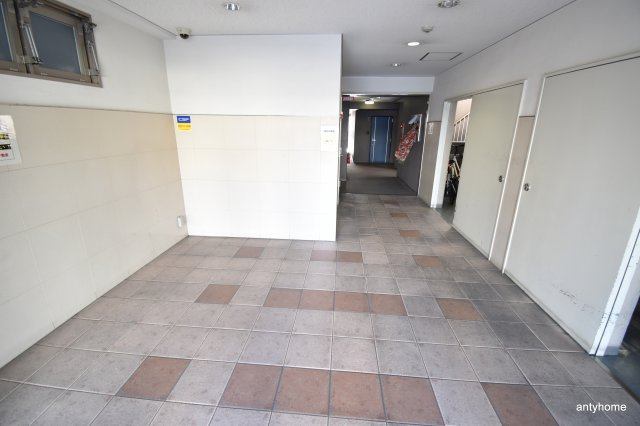 マインズコム新北野　仲介手数料無料のロビー