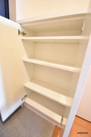 マインズコム新北野　仲介手数料無料の収納