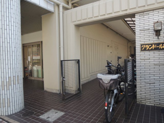 【エントランス】