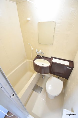 青山ハイツ淡路　仲介手数料無料の浴室