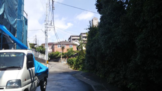 【前面道路含む現地写真】
