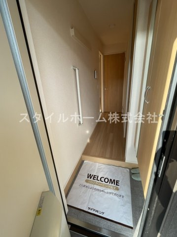 【玄関】 | グリーンステージ松井Ａ | シンプルで使いやすい玄関です