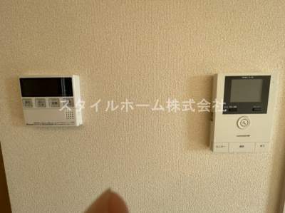 【セキュリティ】 | グリーンステージ松井Ａ | TVインターホン・給湯リモコンです。