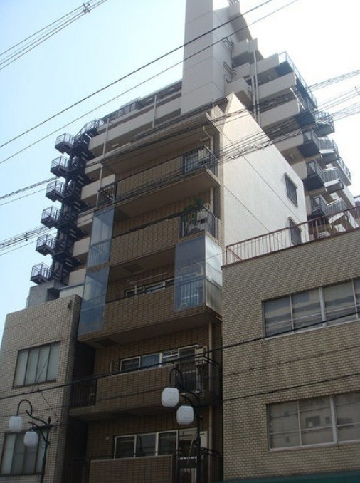 朝日プラザ上本町の外観