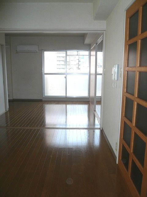 ル・フルール大川筋の居間・リビング|こちらのリビングで趣味の時間をお楽しみください
