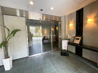 【エントランス】