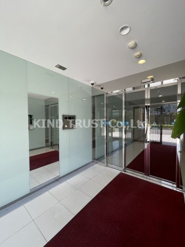 クリスタルブライト天満橋リバーサイドのエントランス|毎日通るエントランスはこのようになっています