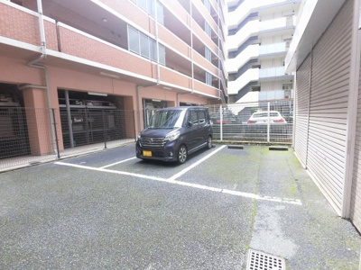 【駐車場】 | コスモ横浜大通公園 | 平置き駐車場です。