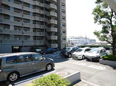 【駐車場】 | ロイヤルクリスタル光南 | 現地（2021年9月12日10：30頃）撮影