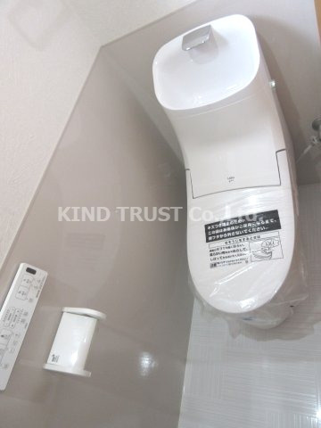 ジュームナンモリのトイレ|落ち着いた色調のトイレです