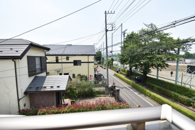 【展望】 | 立川市上砂町　中古戸建 | 武蔵野の緑を存分に楽しめるのは、低層住宅地域ならではの眺望。夜は星空を見ながらご家族で語り合いを…