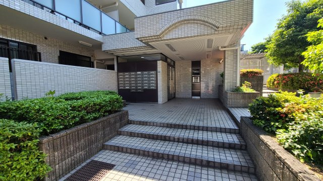 パークハイム垂水五色山のエントランス|☆神戸市垂水区　パークハイム垂水五色山☆