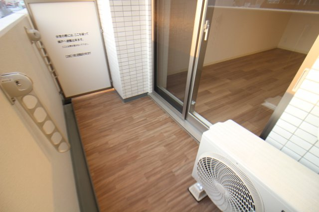 PHOENIX新大阪のバルコニー
