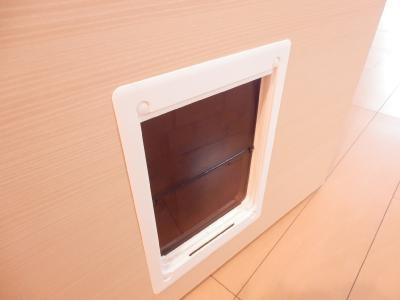 Le.佐女牛井（ルサメガイ）の設備|ペット用小窓