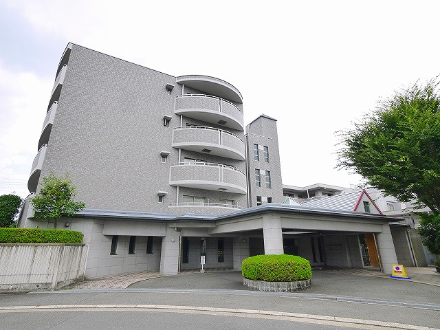 東生駒パークスイーツの外観