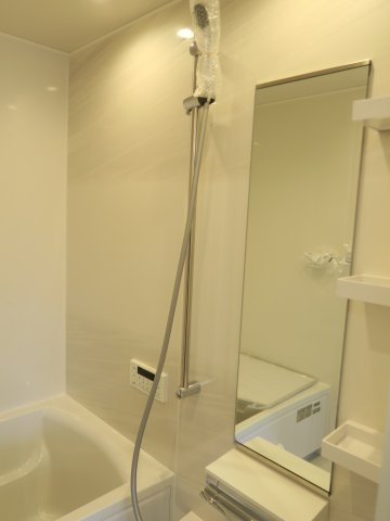 シャイレンドラパレスの浴室