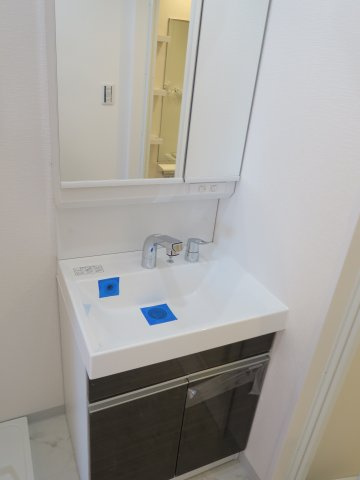 シャイレンドラパレスの独立洗面台