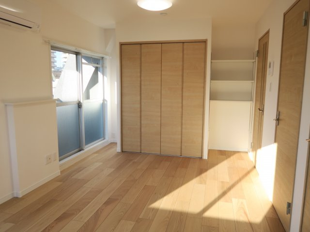 シャイレンドラパレスの居間・リビング