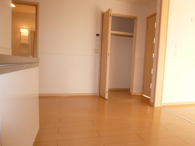 レトワールＢのキッチン|ダイニング