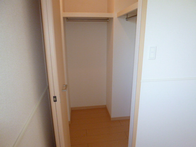 レトワールＢの収納|ウォークインクローゼット