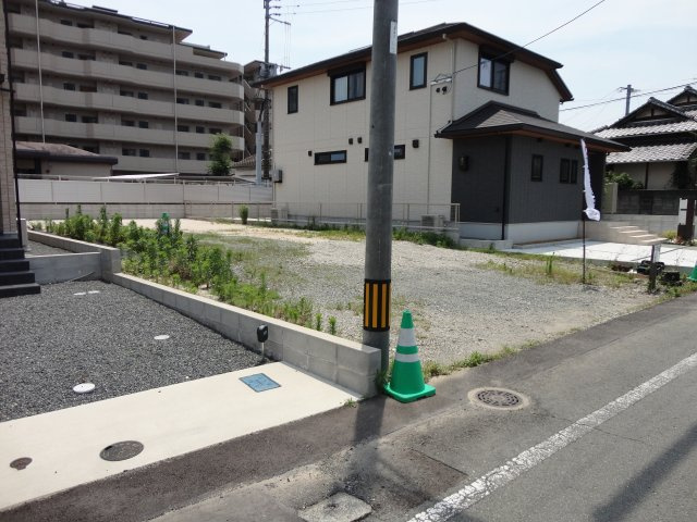 健軍4丁目売り土地の前面道路含む現地写真|北東側からの現地写真です