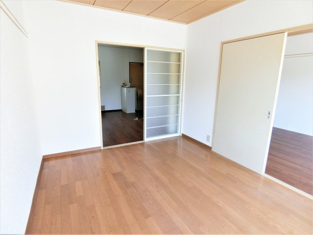 サニーハイム小高の居間・リビング